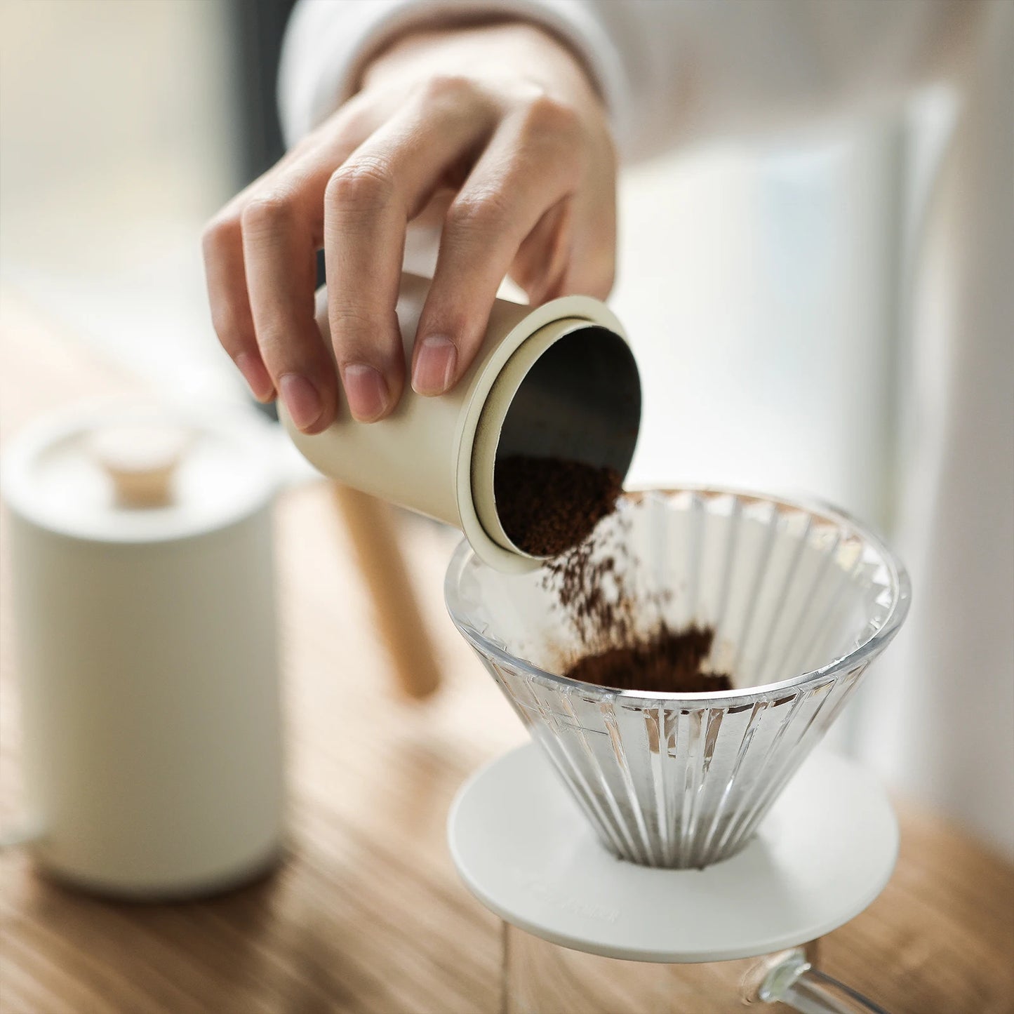 Pour over Coffee Dripper Glass Coffee Dripper Coffee Filter Cup Reusable Coffee Drip Filter Cone Coffee Maker Size V01